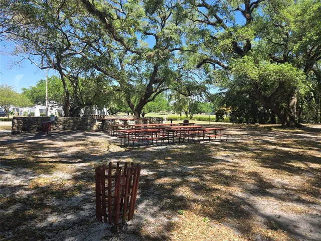 $229,900 | 9400 Live Oak Place, Unit 305, Davie, FL 33324