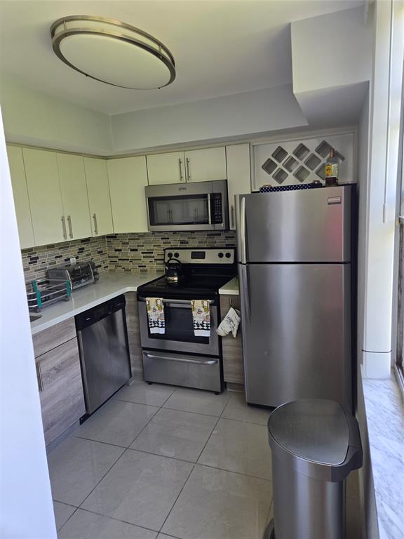 9400 Live Oak Place, Unit 305 Davie, FL 33324 - Photo 10 of 93 Remodeled Kitchen.