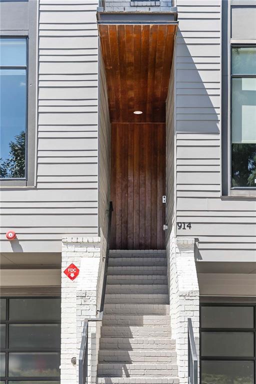 914 Lenox Boulevard Atlanta, GA 30324 - Photo 3 of 48 a view of a balcony