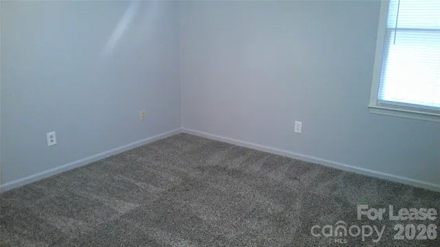 $1,100 | 1482 14th Avenue Northeast, Hickory, NC 28601