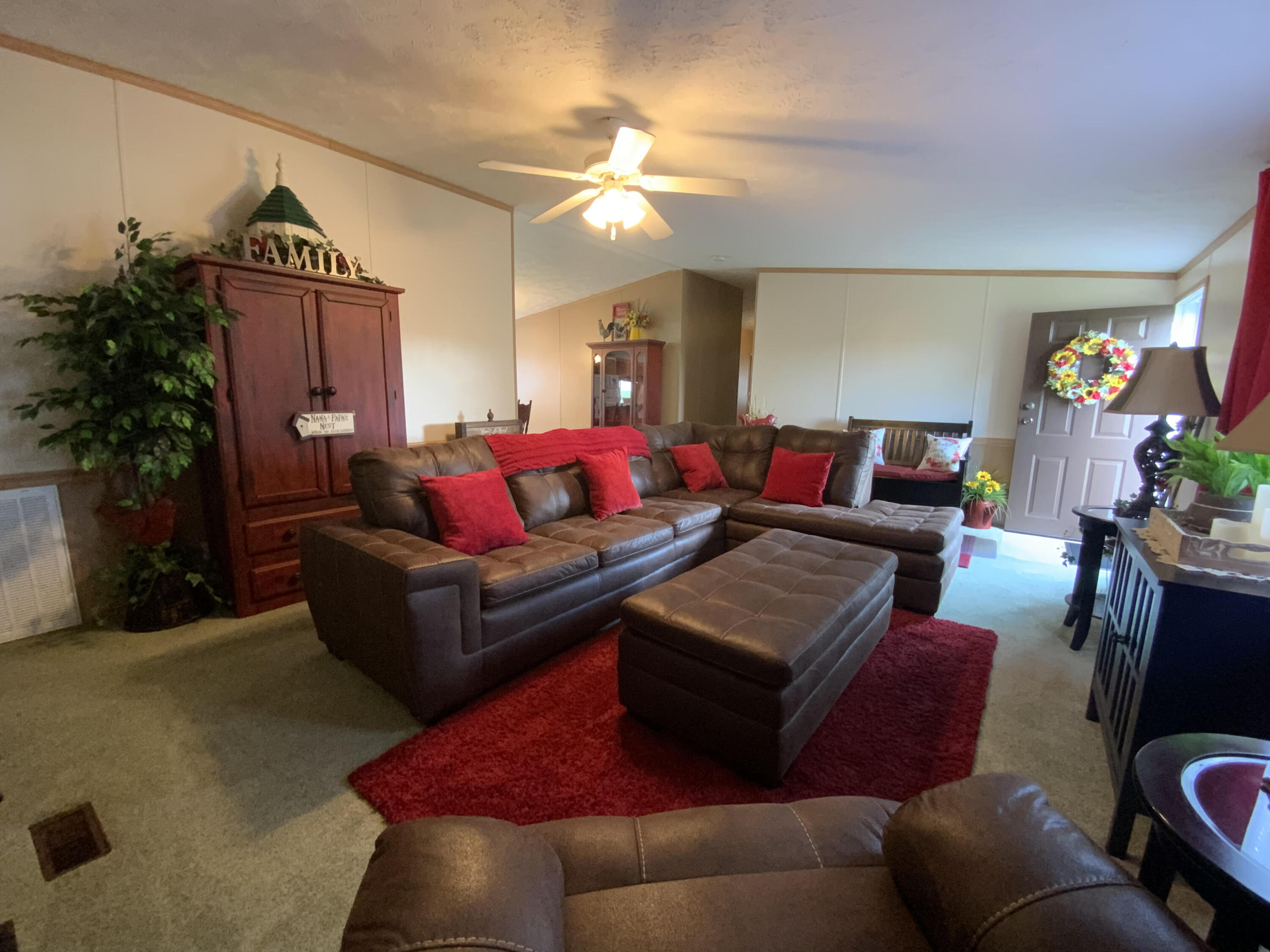 1373 Smelcer Road Mohawk, TN 37810 - Photo 5 of 50 Living Room