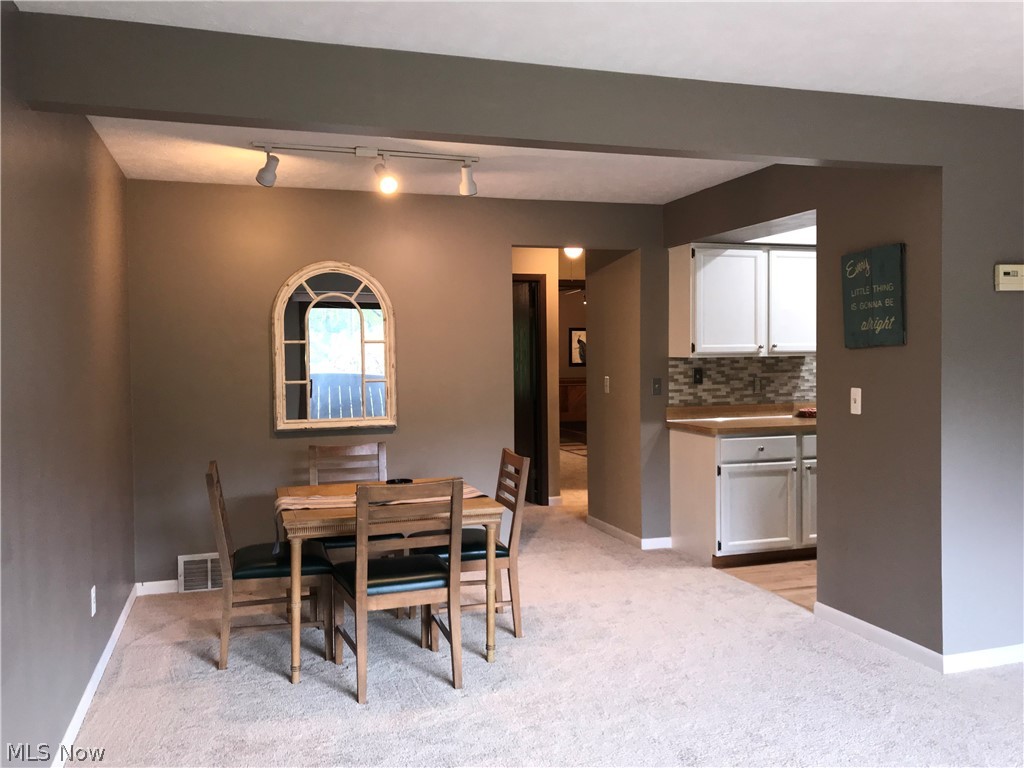 3237 Mayfield Road, Unit 3 Cleveland Heights, OH 44118 - Photo 3 of 14 Gallery Image 3
