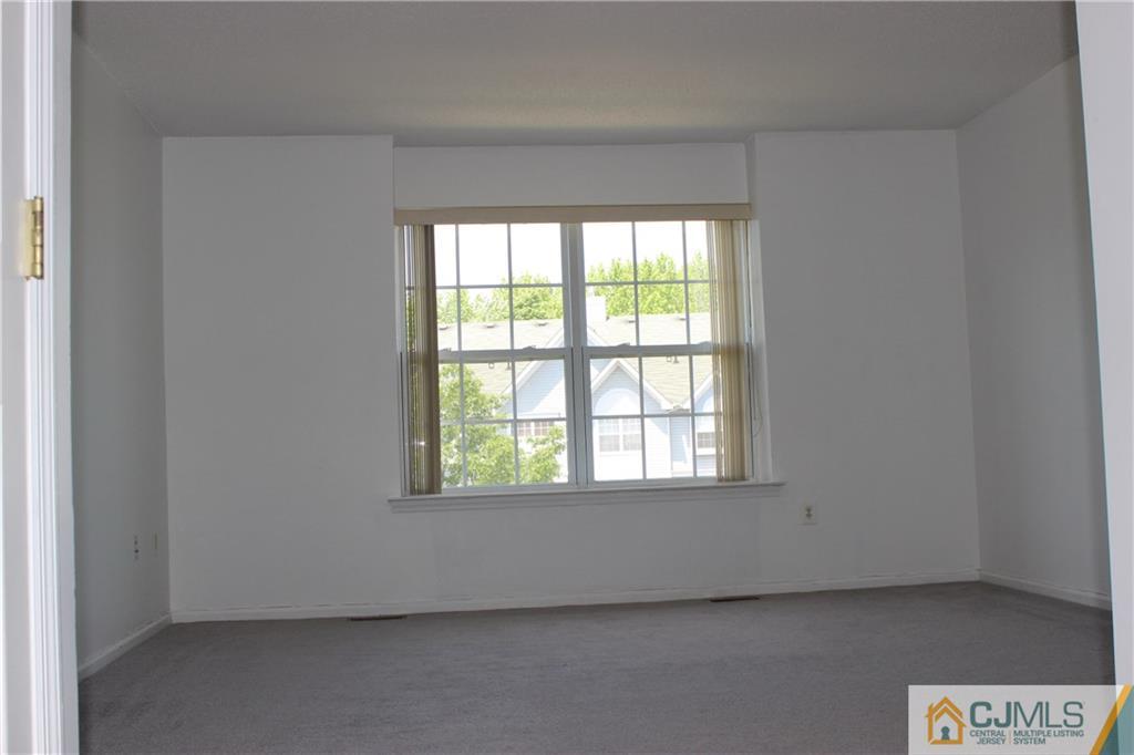 129 Inverness Drive, Unit I129 Edison, NJ 08820 - Photo 13 of 23 Gallery Image 13