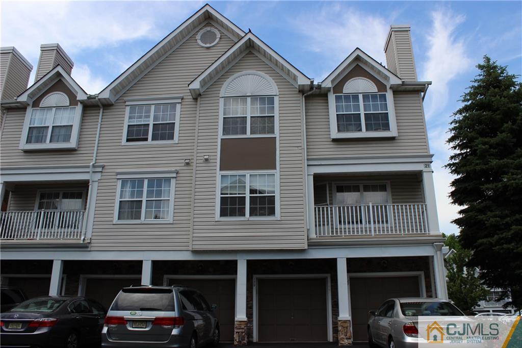 129 Inverness Drive, Unit I129 Edison, NJ 08820 - Photo 3 of 23 Gallery Image 3