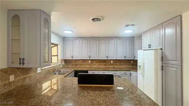 $2,290 | 7113 Pinelake Road, Las Vegas, NV 89145