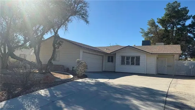 $2,290 | 7113 Pinelake Road, Las Vegas, NV 89145