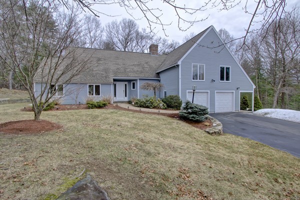 27 Garvey Road Framingham, MA 01701 - Photo 2 of 30