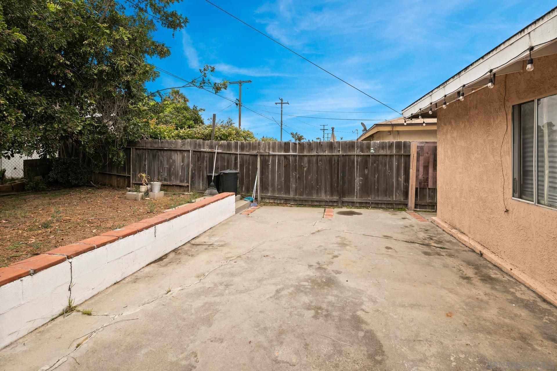 563 Madrona Street Chula Vista, CA 91910 - Photo 22 of 41 a view of a backyard