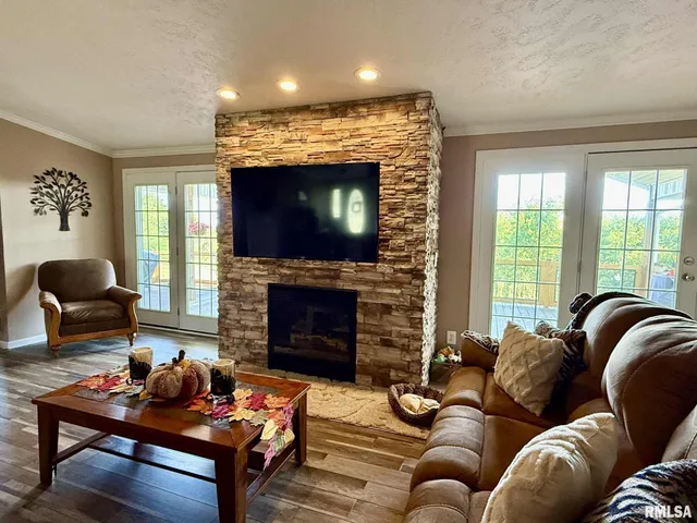 $440,000 | 20 Xanders Lane, Golconda, IL 62938