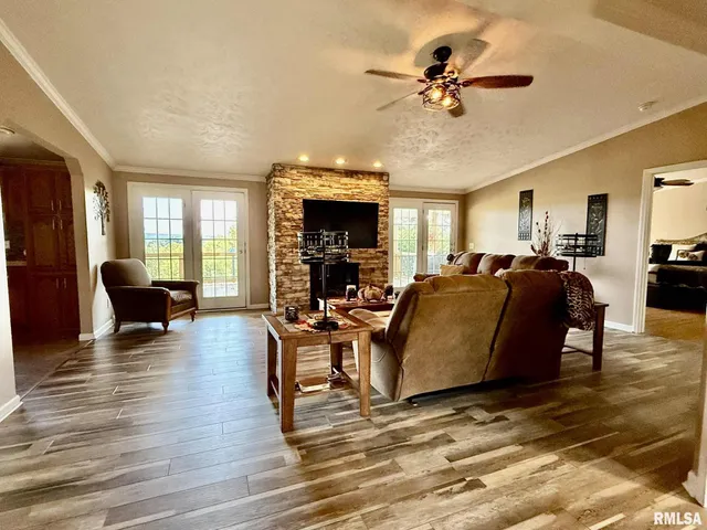 $440,000 | 20 Xanders Lane, Golconda, IL 62938