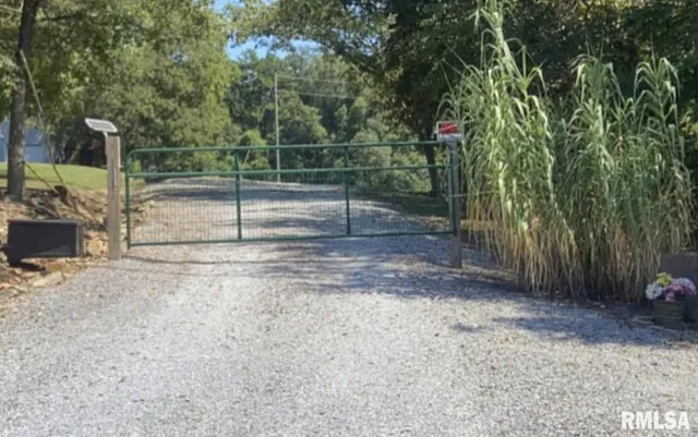 $440,000 | 20 Xanders Lane, Golconda, IL 62938