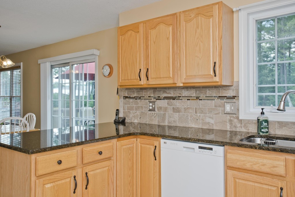 161 Root Road Westfield, MA 01085 - Photo 8 of 30 Gallery Image 8