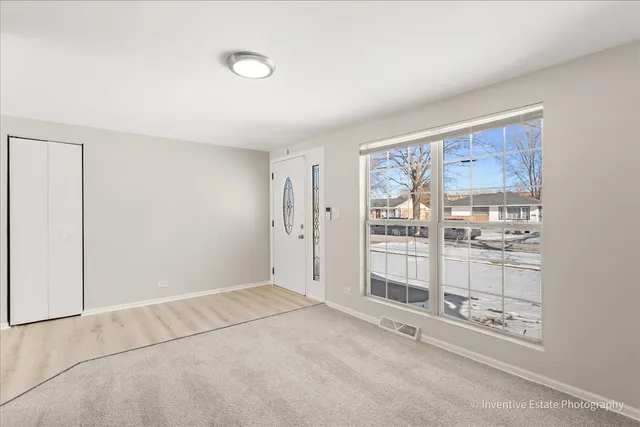 $169,900 | 16600 Oxford Drive, Markham, IL 60428