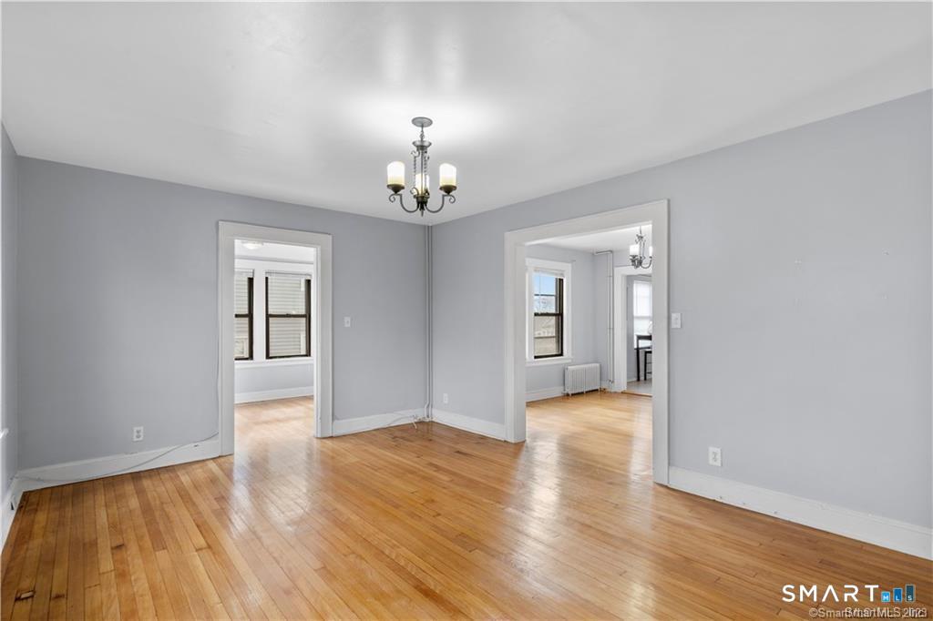 112 Colonial Road Stamford, CT 06906 - Photo 23 of 39