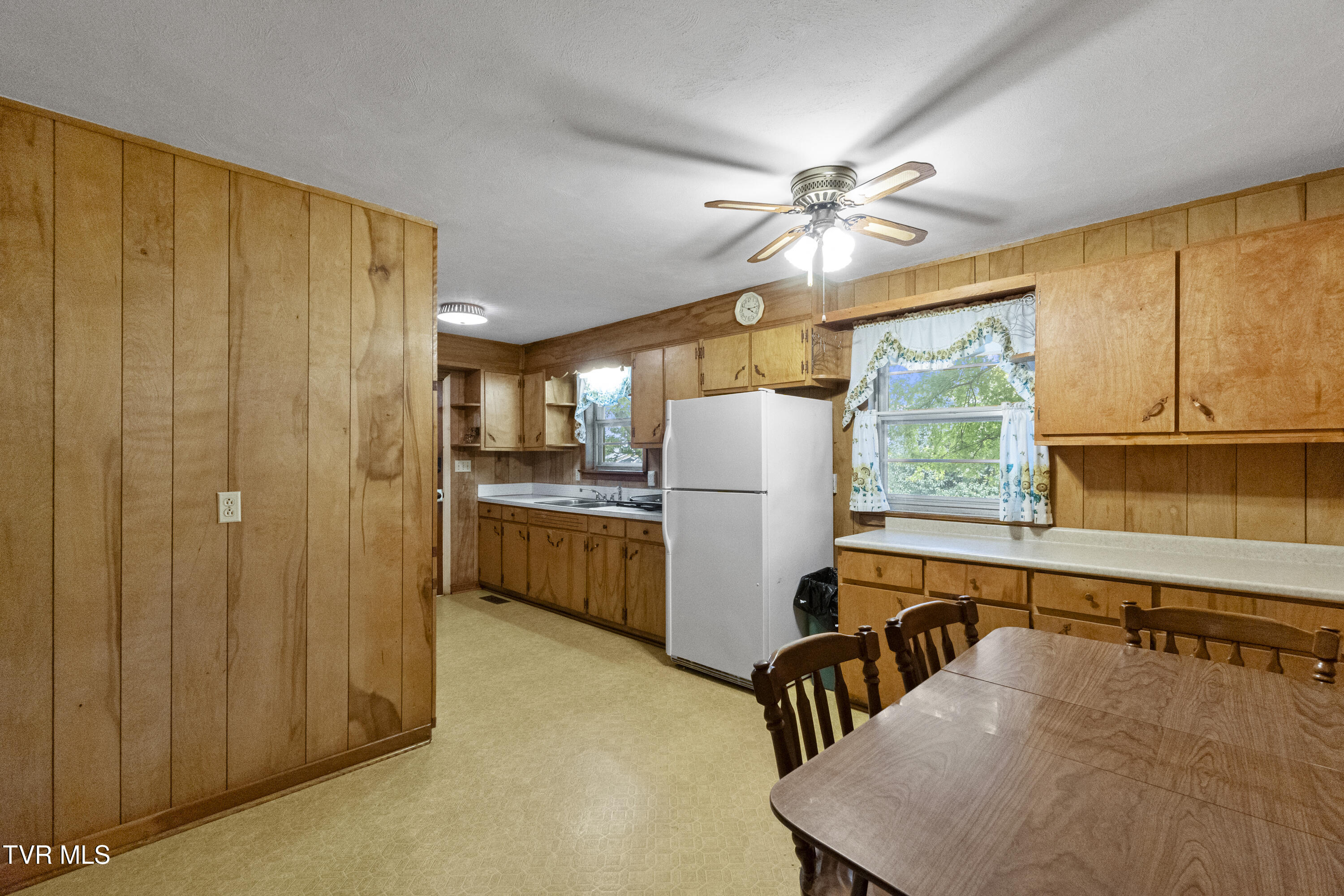 150 Decatur Street Greeneville, TN 37743 - Photo 10 of 57 7