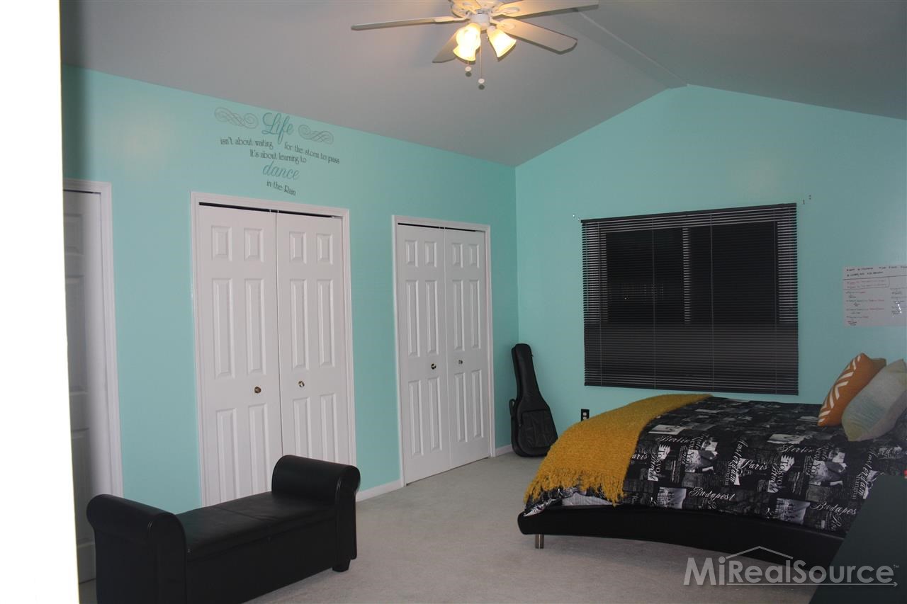 1012 River Mist Drive Rochester, MI 48307 - Photo 17 of 25