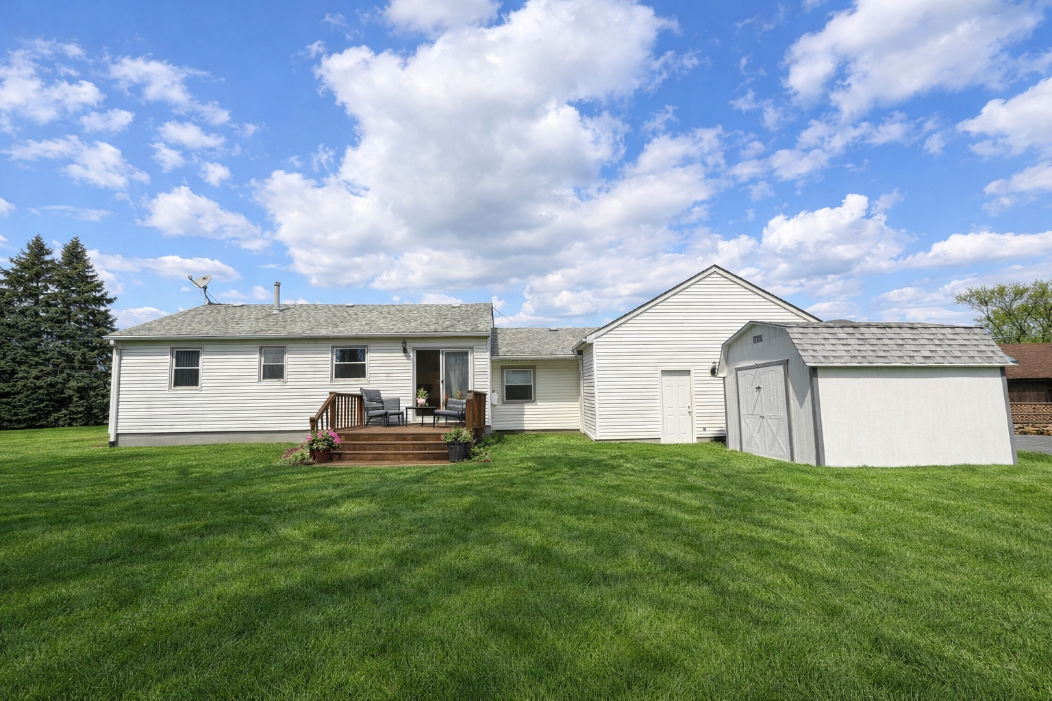 3935 Arthur Terrace Court Markham, IL 60428 - Photo 21 of 22 a front view of house with yard and trees