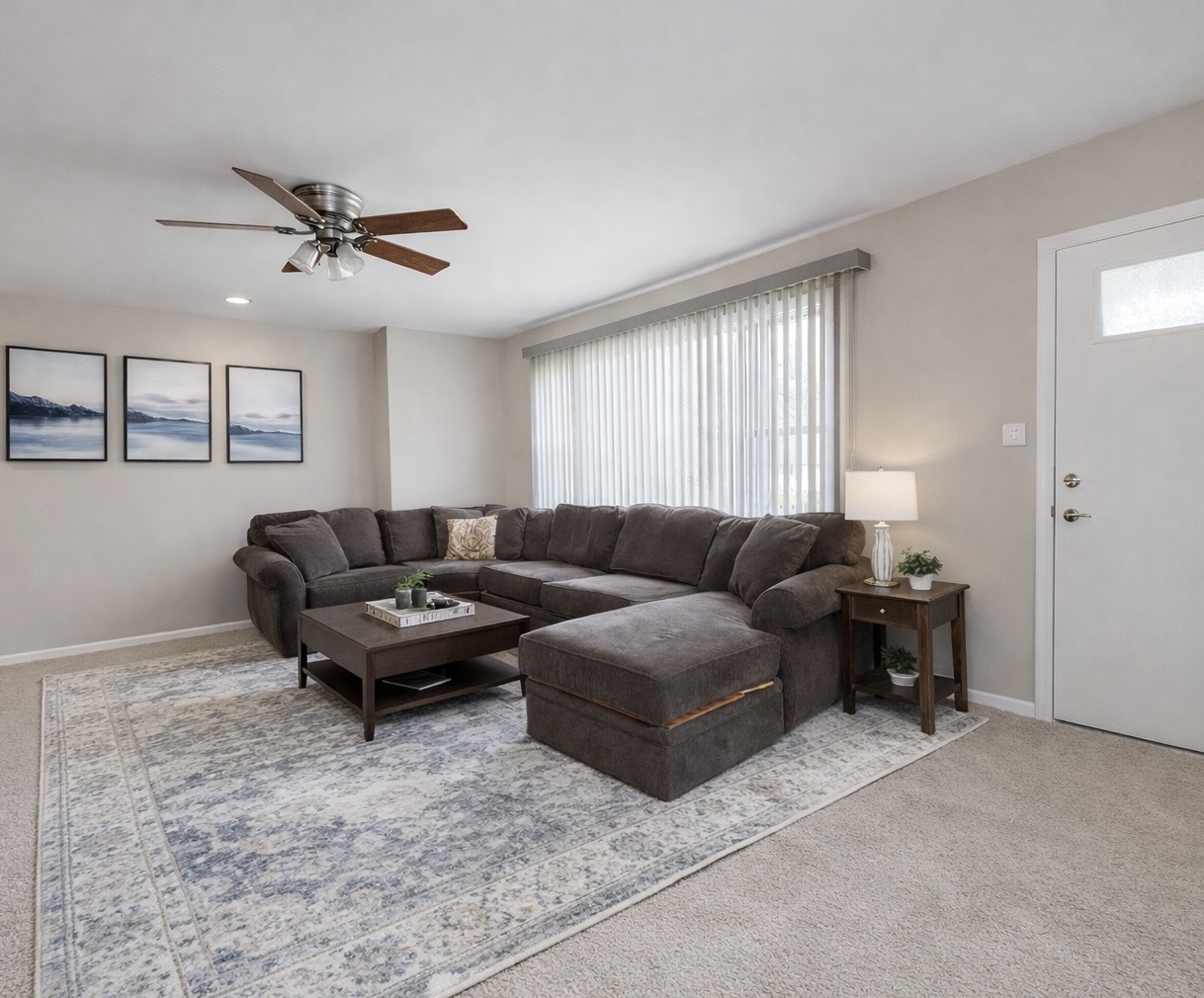 3935 Arthur Terrace Court Markham, IL 60428 - Photo 8 of 22 a living room with furniture and a window