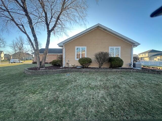 9924 Lands End Munster, IN 46321 - Photo 35 of 42 a view of backyard of house with green space