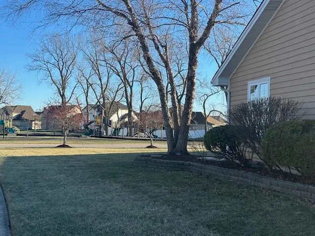 $3,800 | 9924 Lands End, Munster, IN 46321