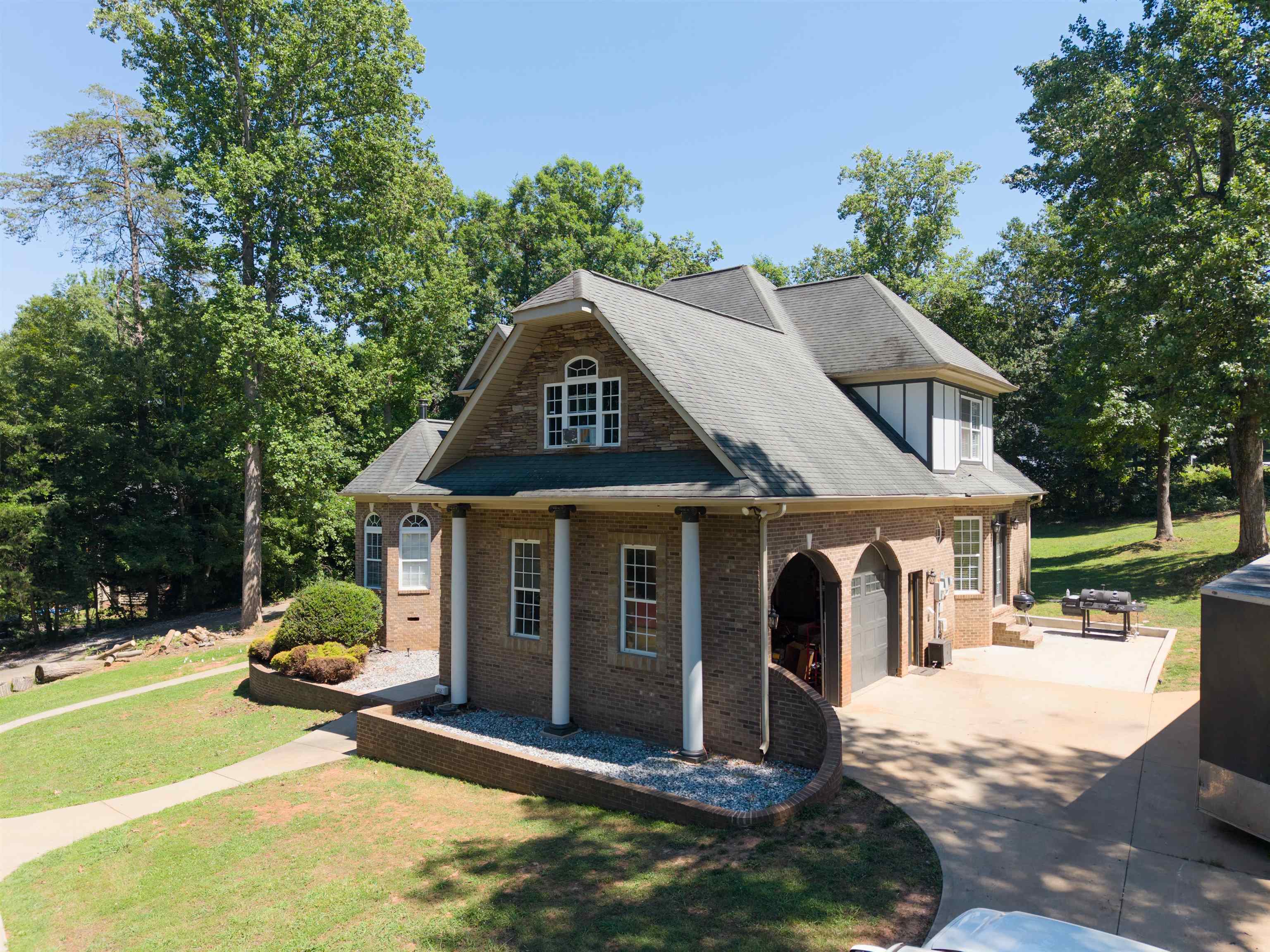 102 Point Bluff Court Inman, SC 29349 - Photo 7 of 50