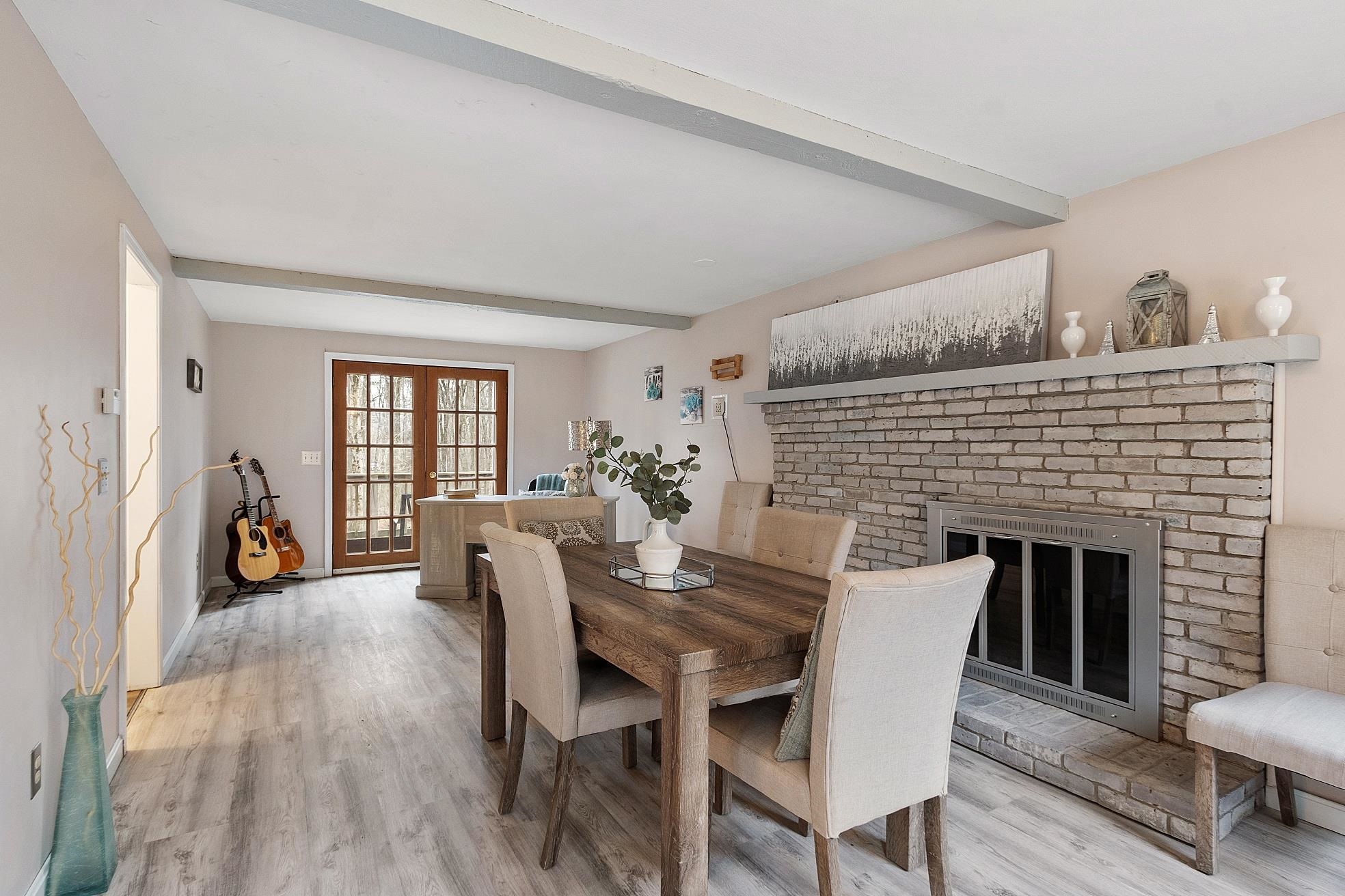 4 Brier Lane Derry, NH 03038 - Photo 11 of 28