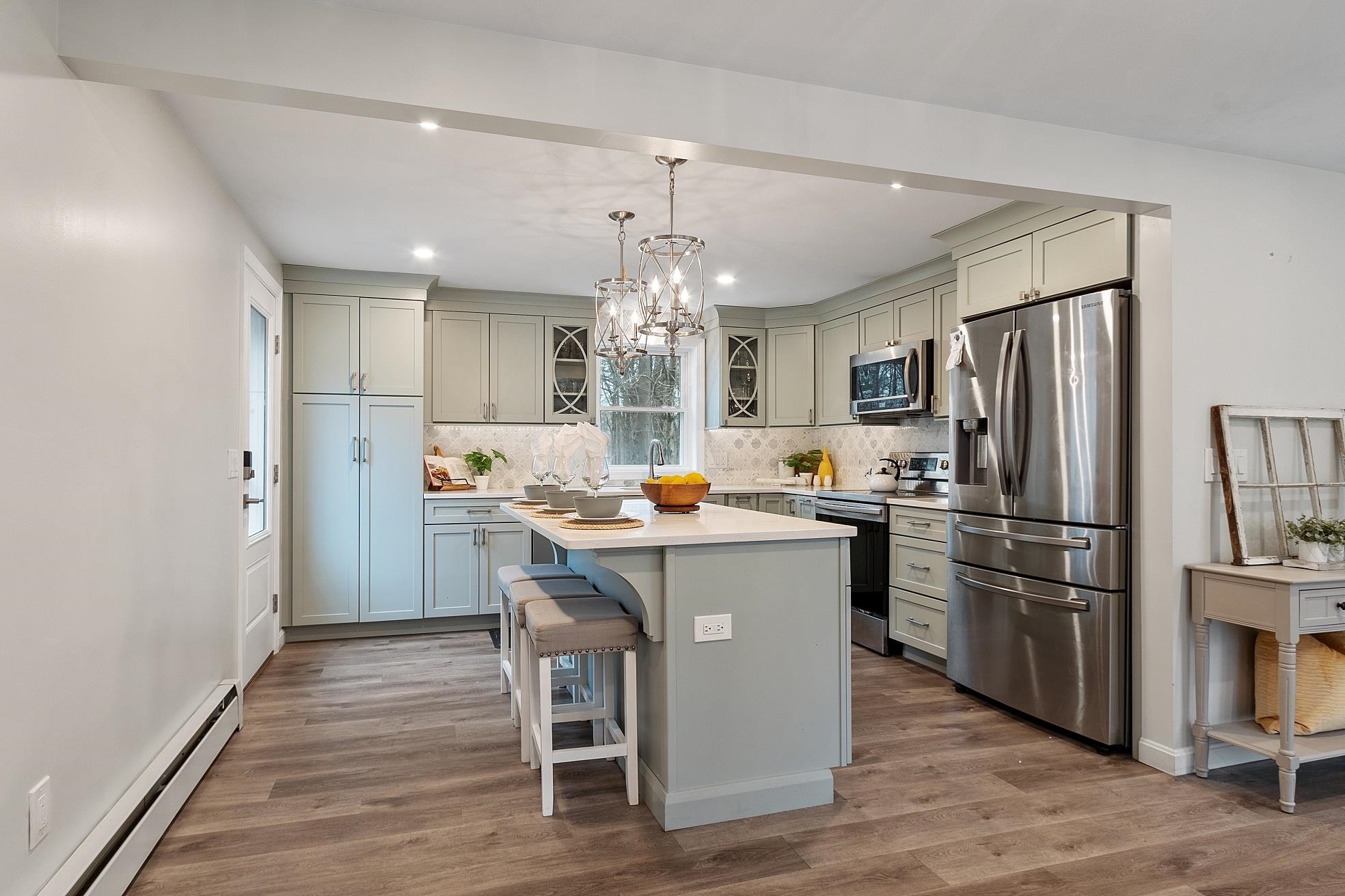 4 Brier Lane Derry, NH 03038 - Photo 4 of 28