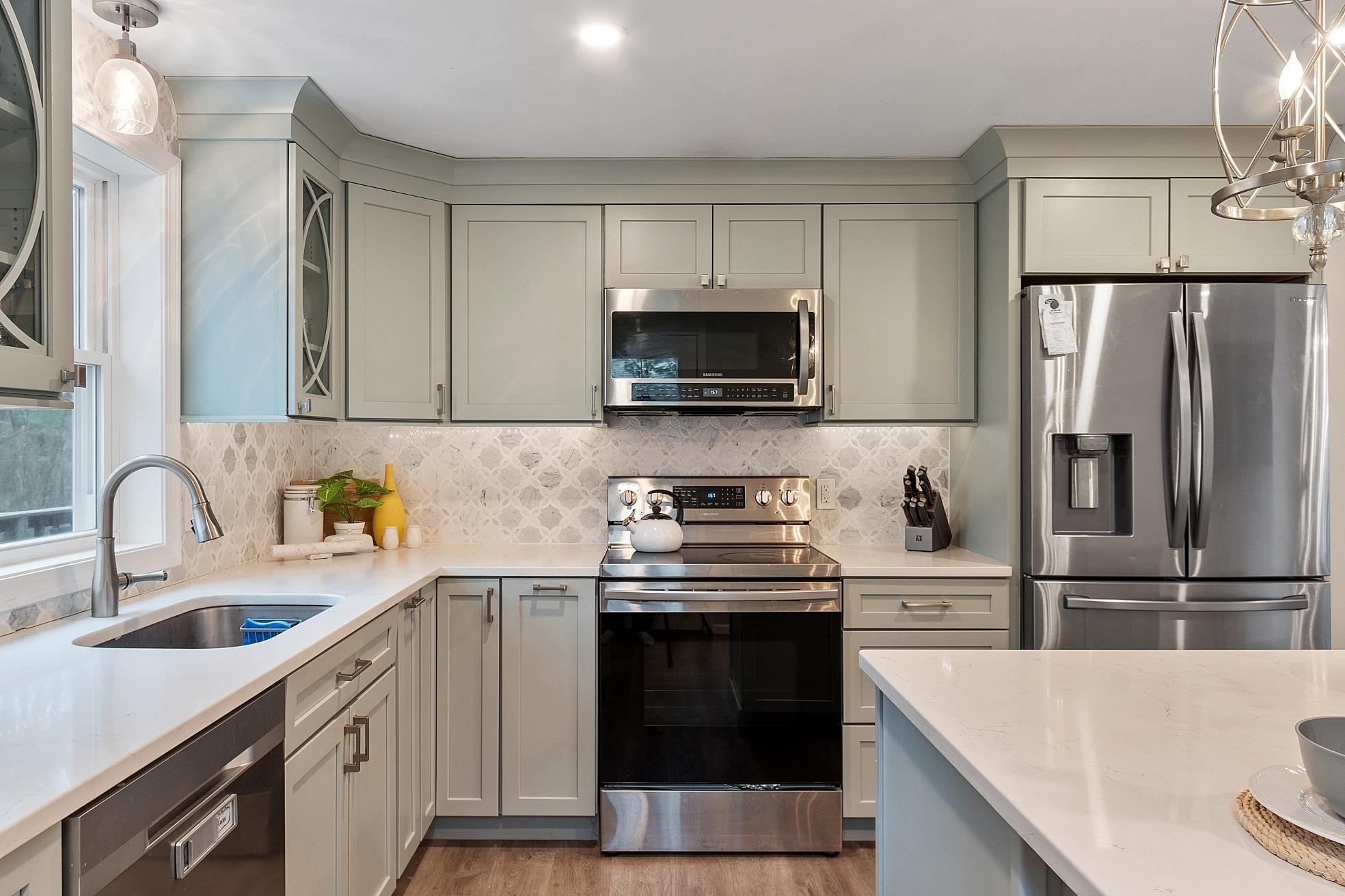 4 Brier Lane Derry, NH 03038 - Photo 6 of 28