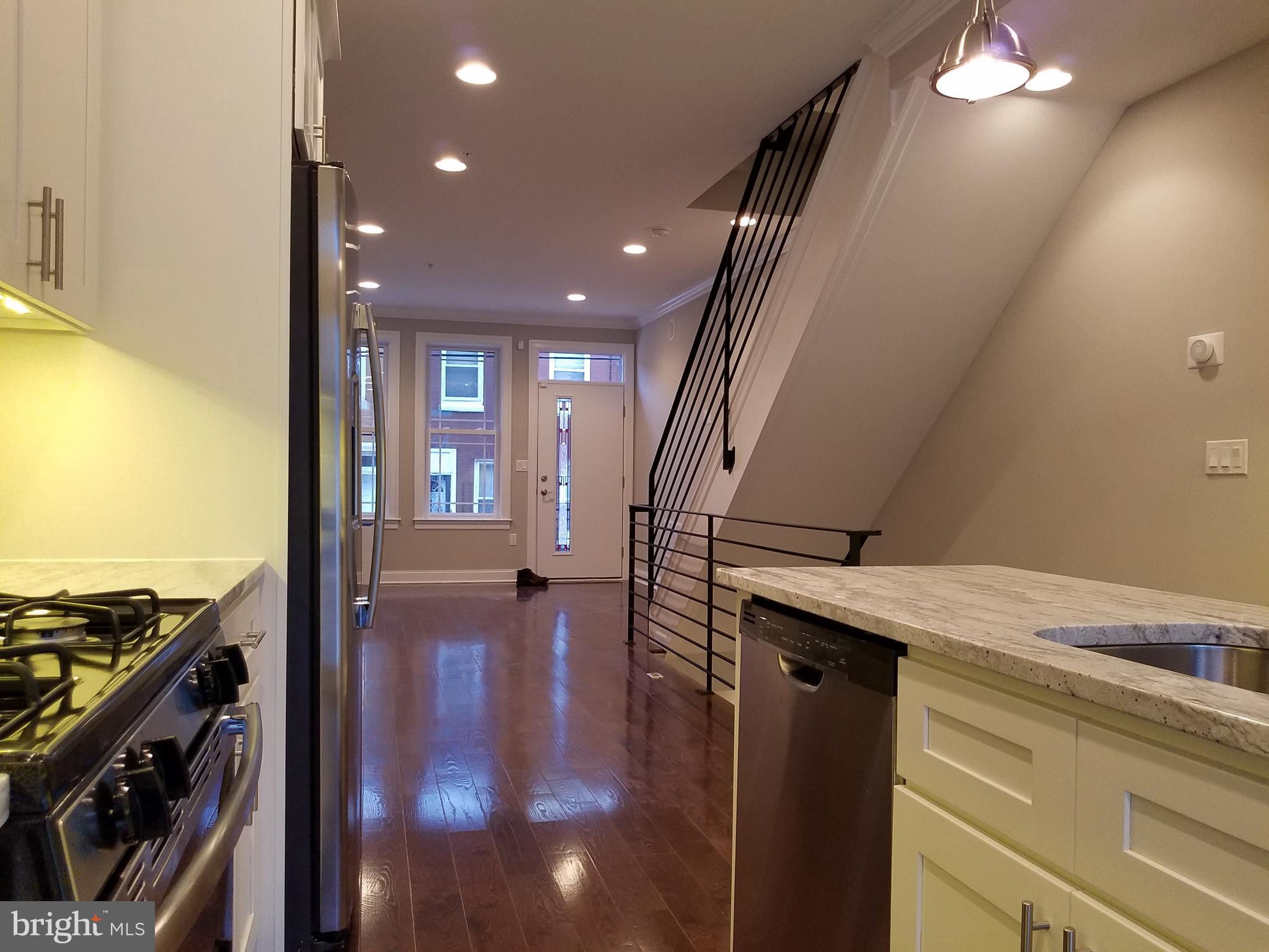 1526 South Cleveland Street Philadelphia, PA 19146 - Photo 9 of 30