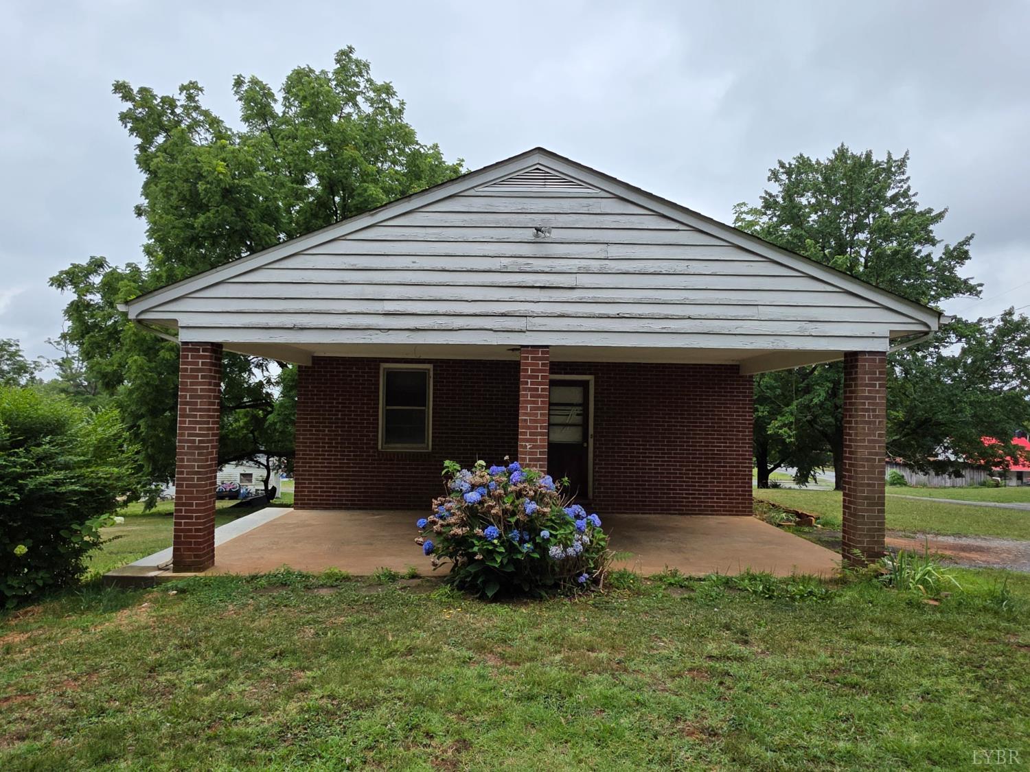 73 Half Moon Lane Rustburg, VA 24588 - Photo 2 of 20