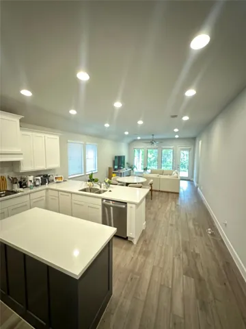 $2,750 | 107 Harlequin Duck Court, Magnolia, TX 77354