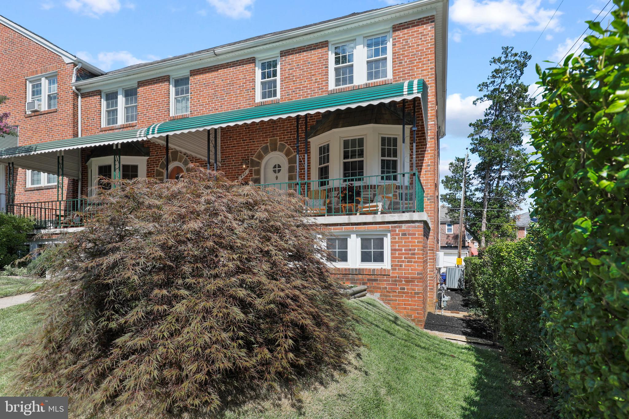 401 Academy Road Baltimore, MD 21228 - Photo 3 of 46 Nicely landscaped
