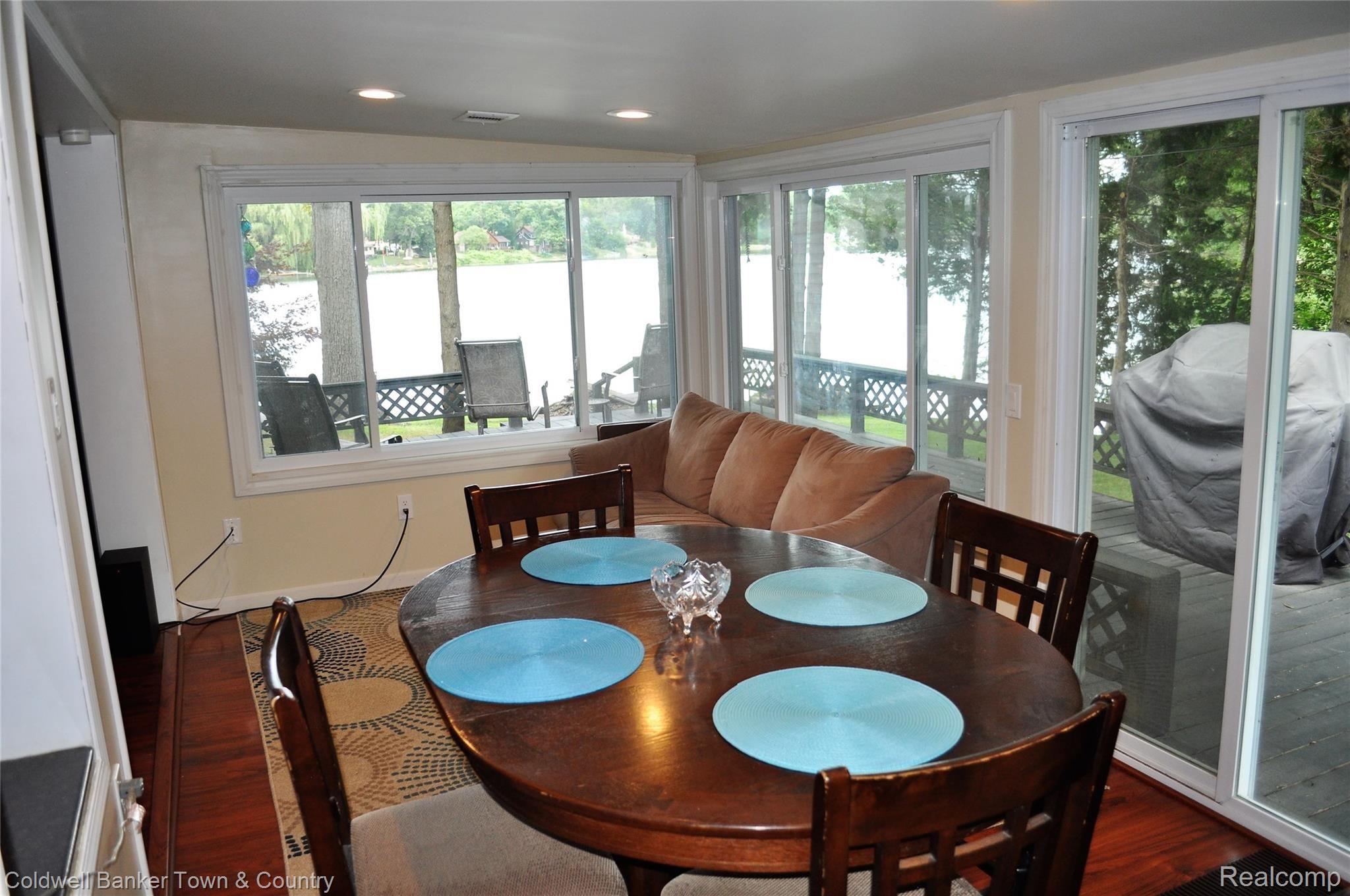 1760 Clark Lake Road Brighton, MI 48114 - Photo 11 of 32 DSC_0094.jpg