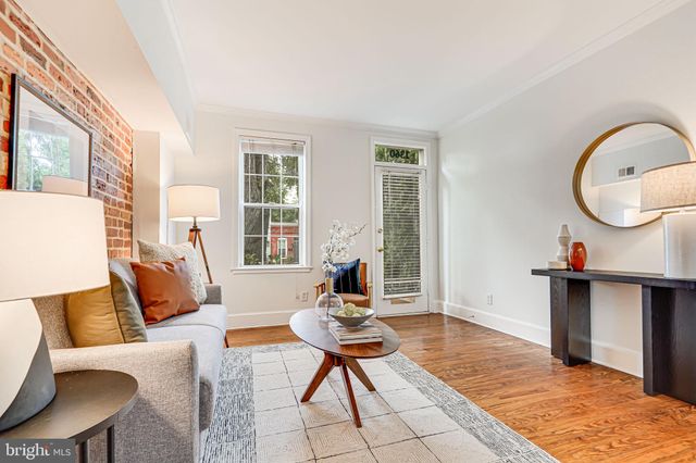 $695,000 | 1360 C Street Northeast, Washington, DC 20002