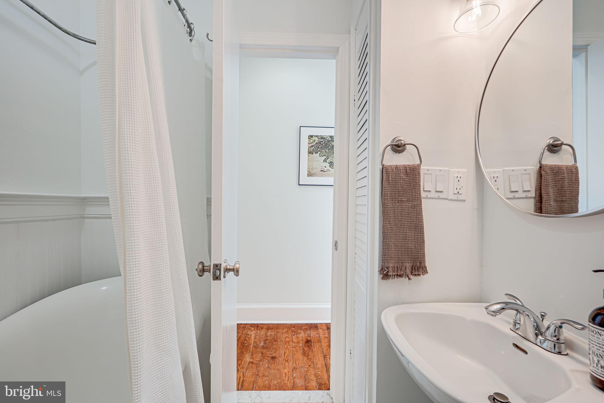 1360 C Street Northeast Washington, DC 20002 - Photo 9 of 20