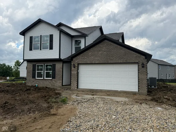 $344,900 | 8600 North Seneca Drive, Muncie, IN 47303