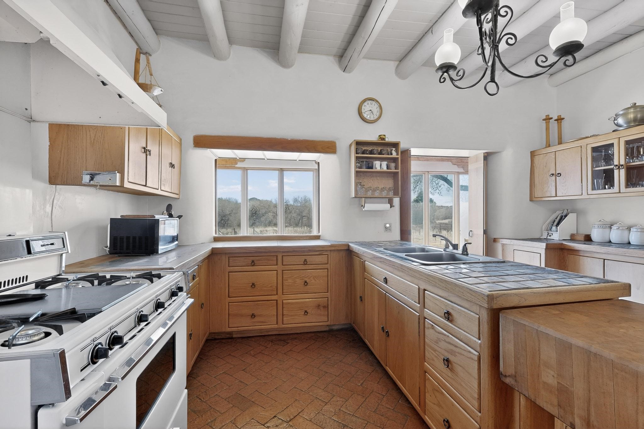 442 Los Pinos Road Santa Fe, NM 87507 - Photo 34 of 82