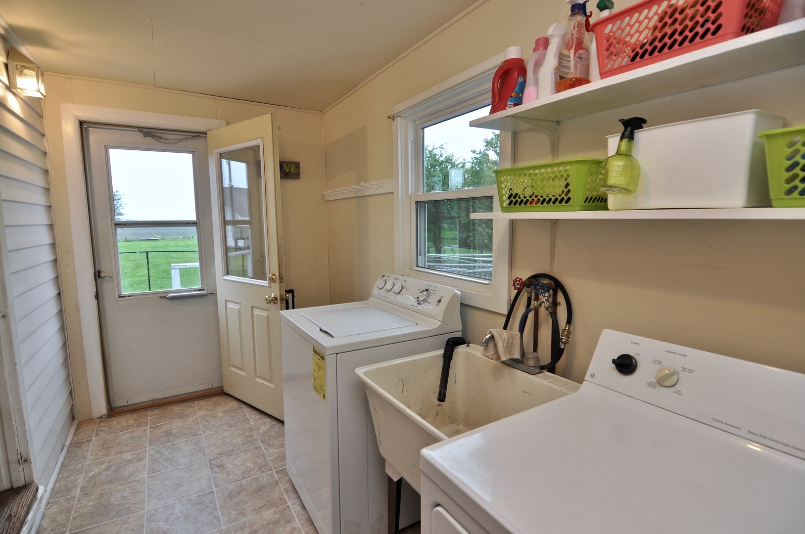 1398 Mowers Road Malta, IL 60150 - Photo 23 of 39