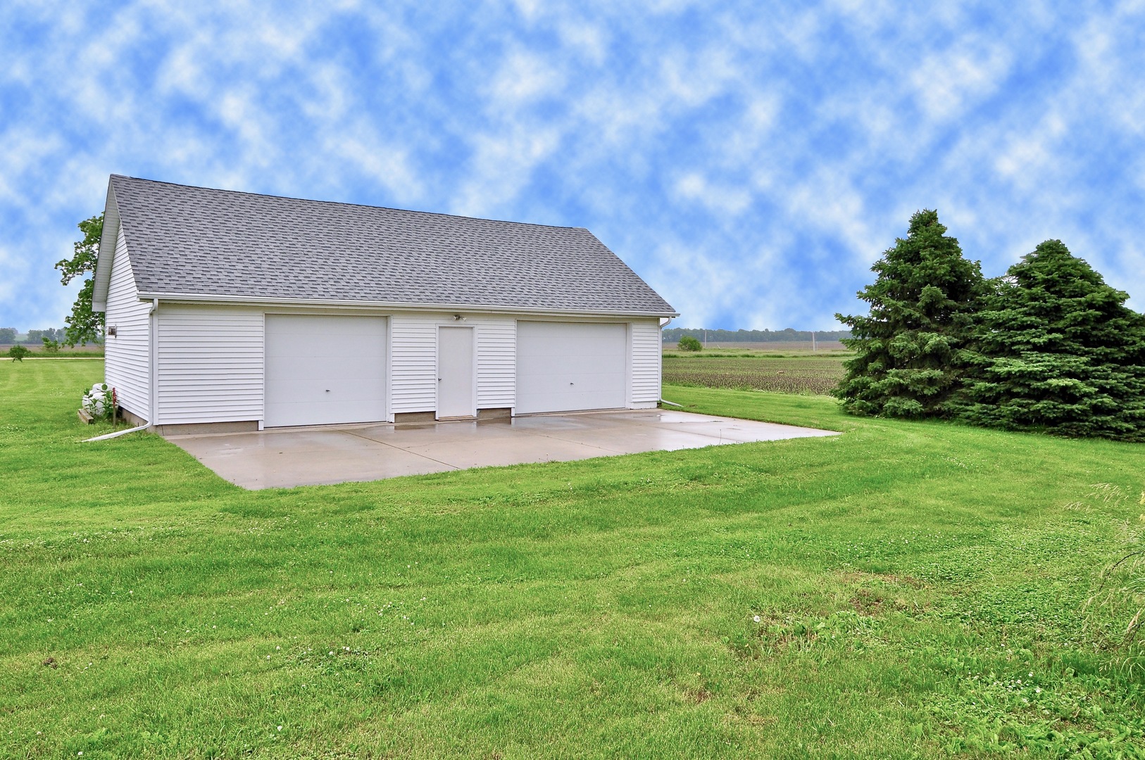 1398 Mowers Road Malta, IL 60150 - Photo 4 of 39
