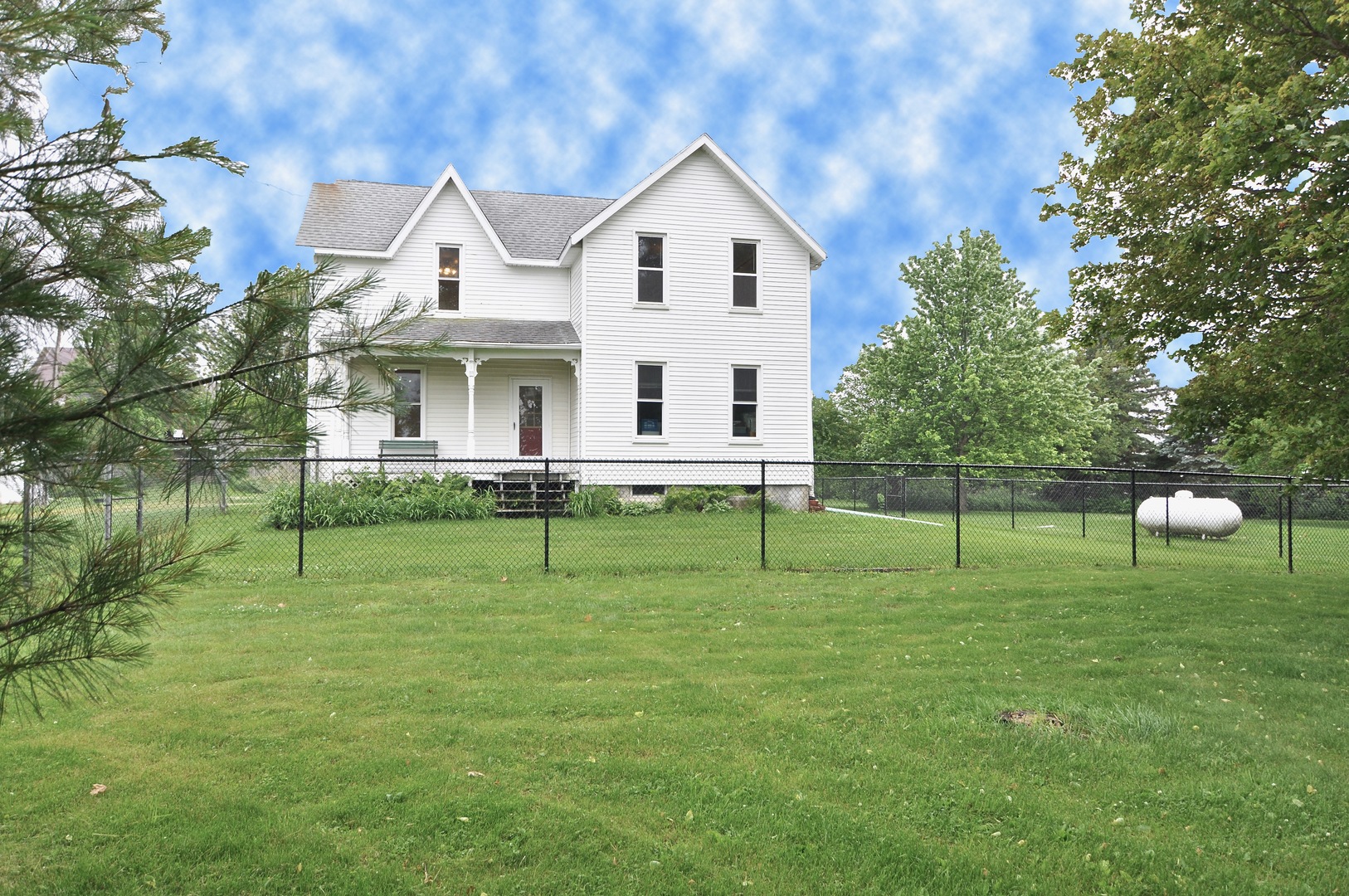 1398 Mowers Road Malta, IL 60150 - Photo 8 of 39