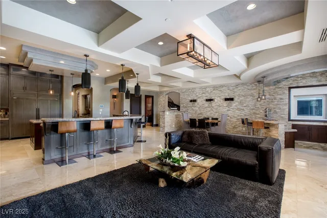 $6,950,000 | 30 Meadowhawk Lane, Las Vegas, NV 89135