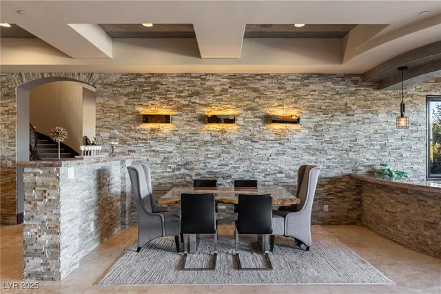 $6,950,000 | 30 Meadowhawk Lane, Las Vegas, NV 89135