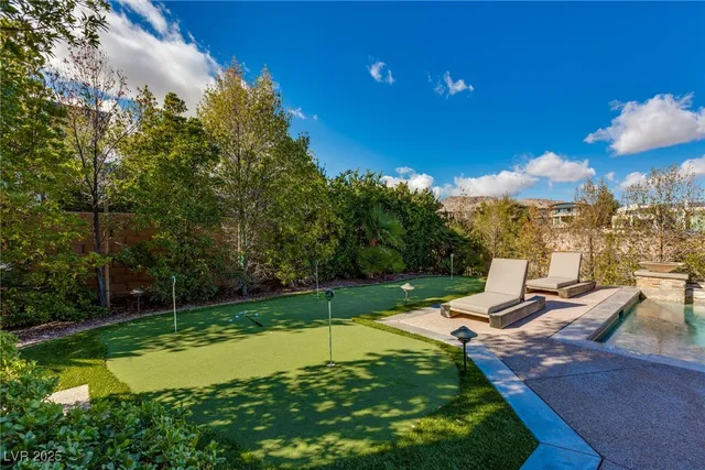 $6,950,000 | 30 Meadowhawk Lane, Las Vegas, NV 89135