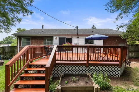 $300,000 | 9509 Arban Drive, Crestwood, MO 63126