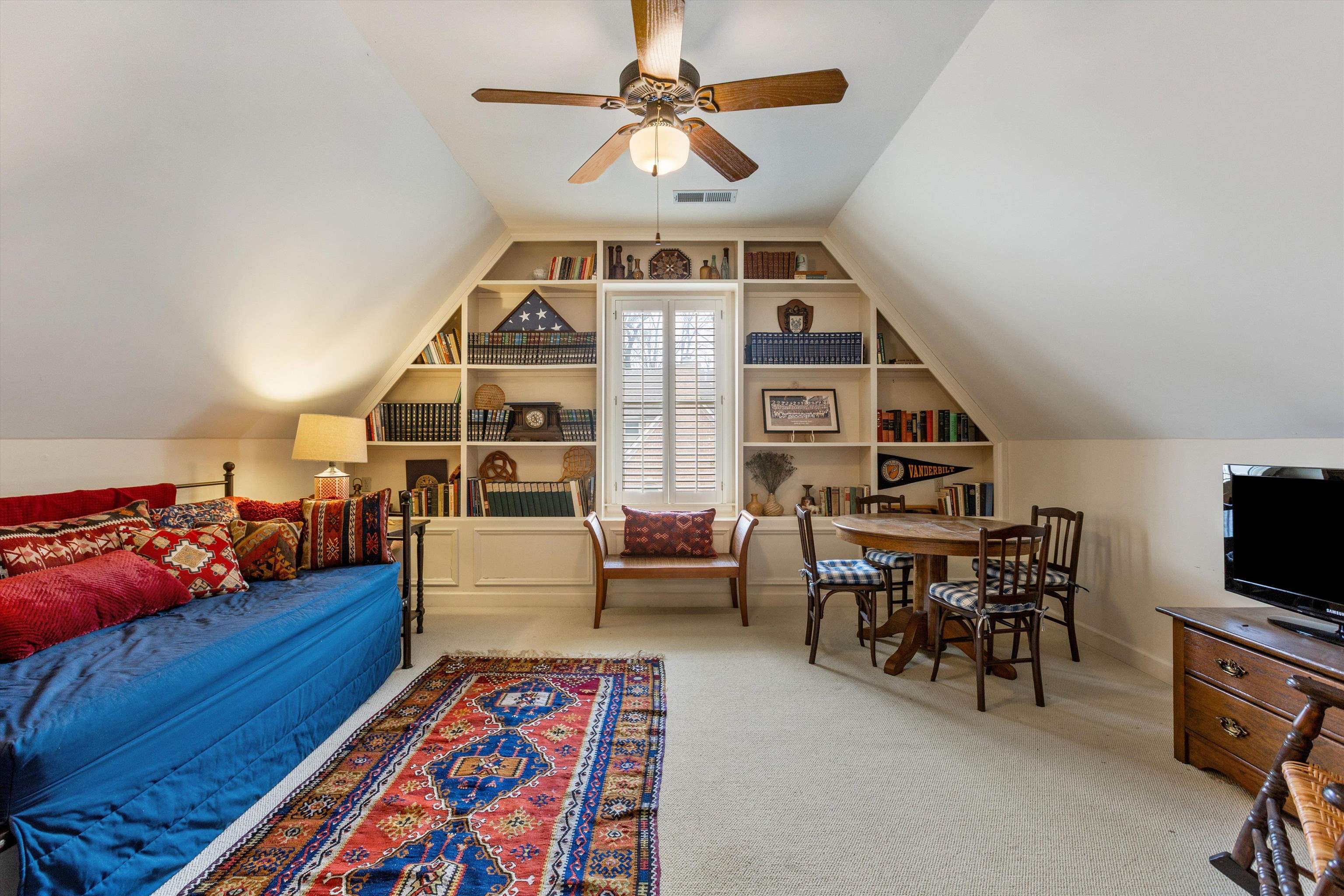 1707 Wainwright Court Collierville, TN 38017 - Photo 16 of 24 a very nice looking room with a ceiling fan