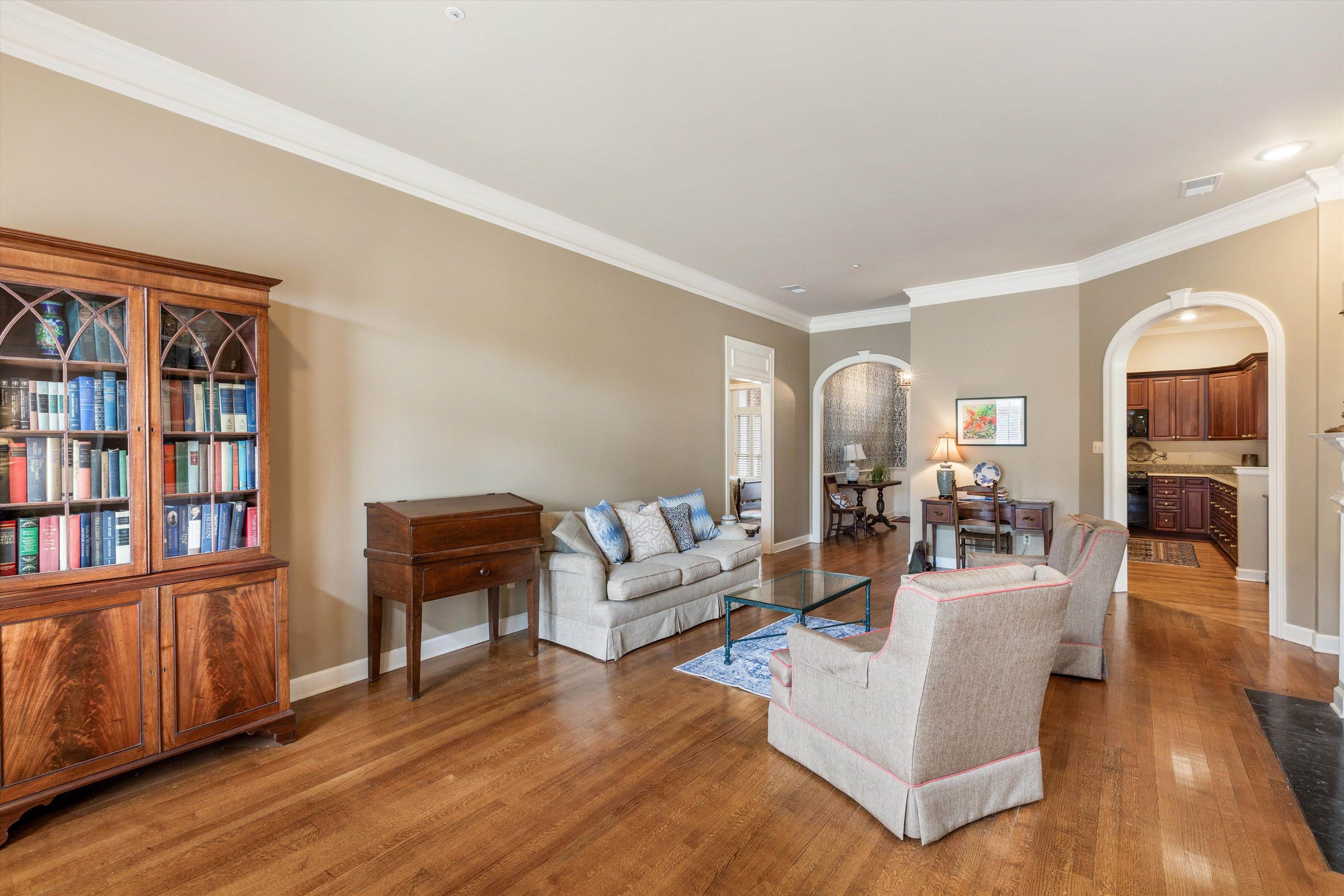 1707 Wainwright Court Collierville, TN 38017 - Photo 4 of 24 a living room with furniture and a wooden floor