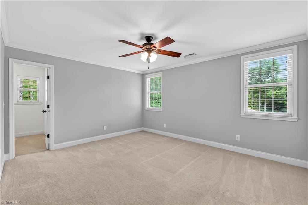 5414 Rambling Road Greensboro, NC 27409 - Photo 29 of 37