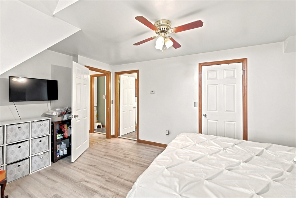 274 Strong Street Amherst, MA 01002 - Photo 20 of 37