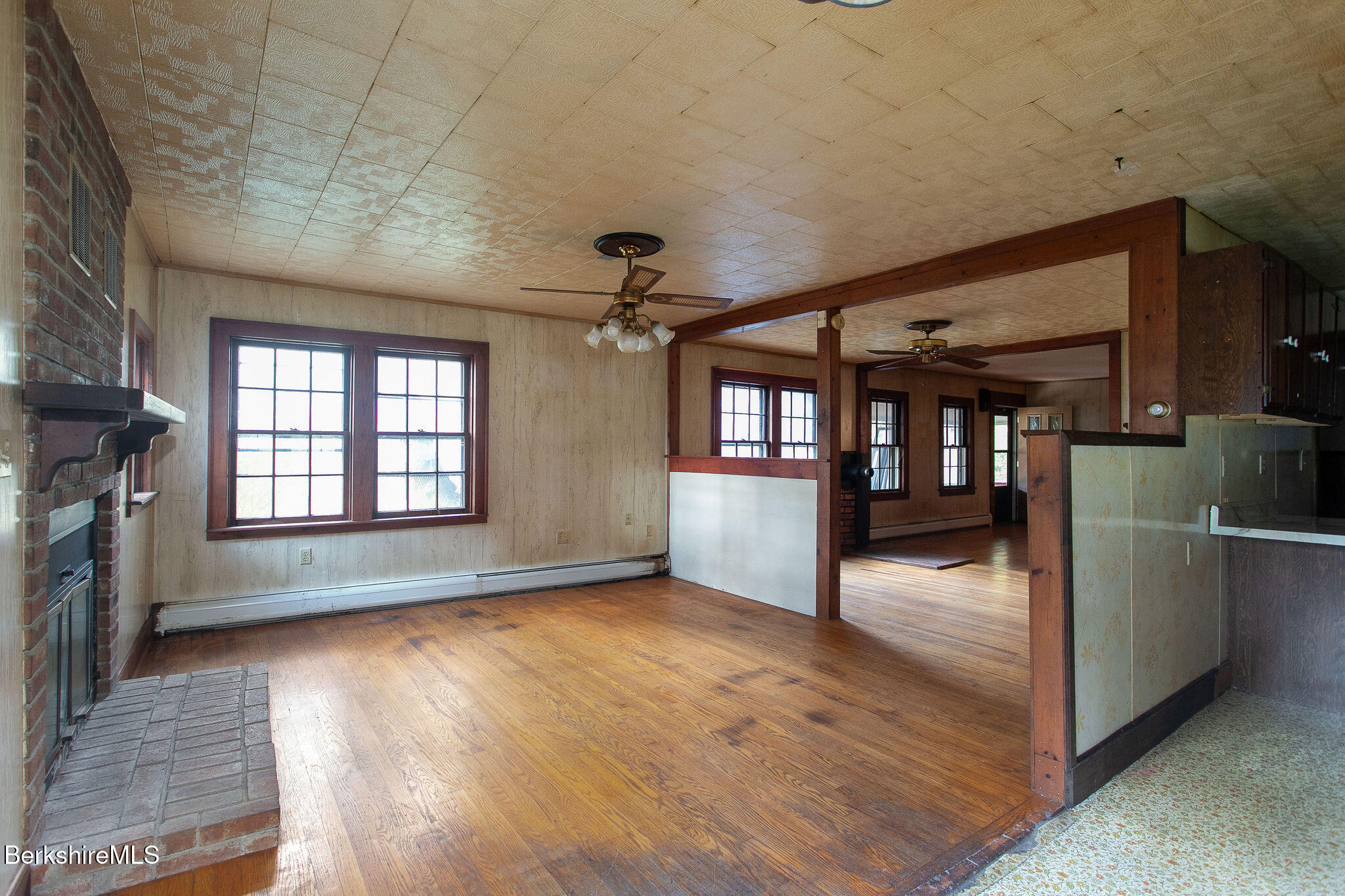100 Hillsdale Road Egremont, MA 01230 - Photo 11 of 21 living room