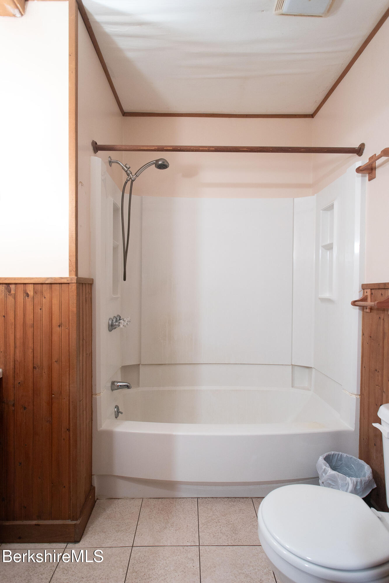 100 Hillsdale Road Egremont, MA 01230 - Photo 20 of 21 bathroom